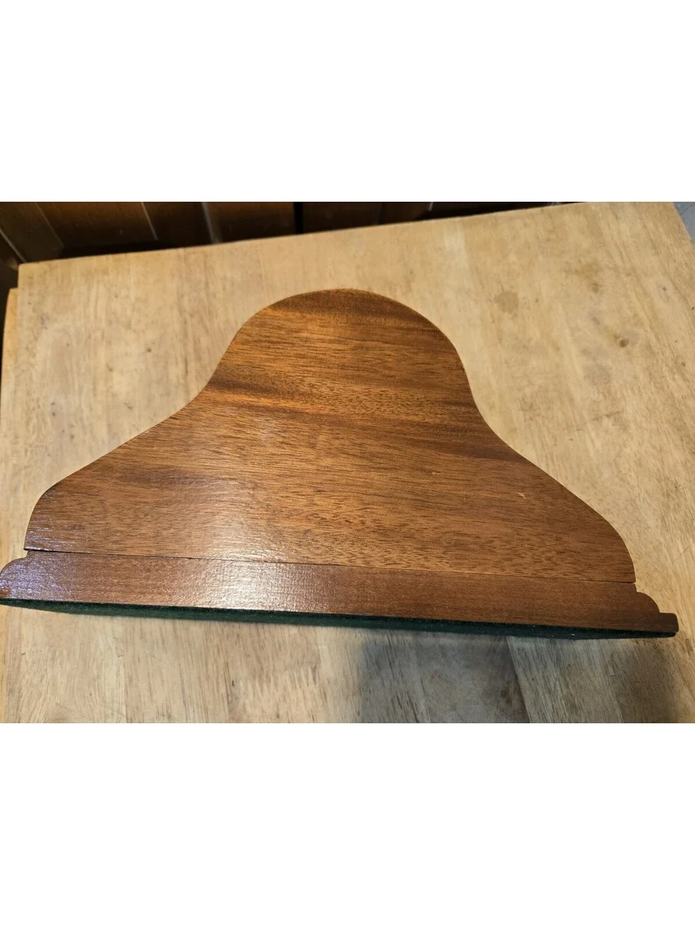 Vintage Wooden Mantle Quartz Clock Unbranded Keeps Good Time 6.5